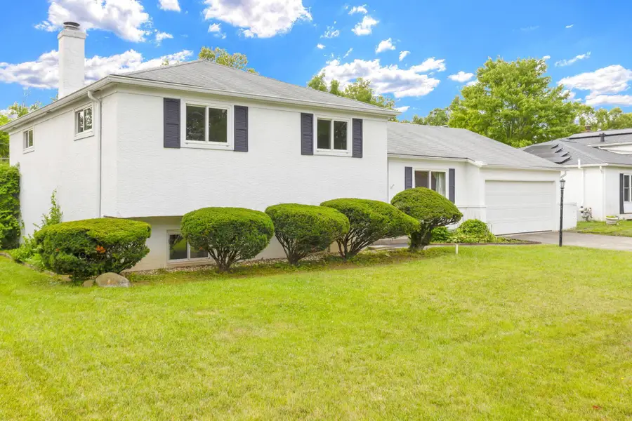 5485 Walshire Drive, Columbus, OH 43232 - #2