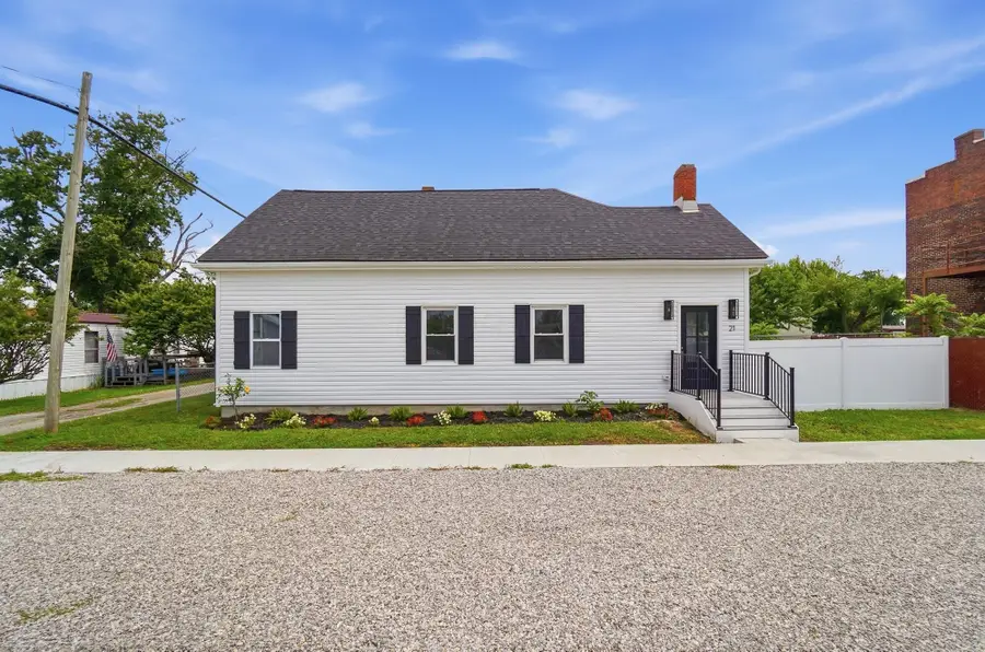 21 Cross Street, Bloomingburg, OH 43106 - #2