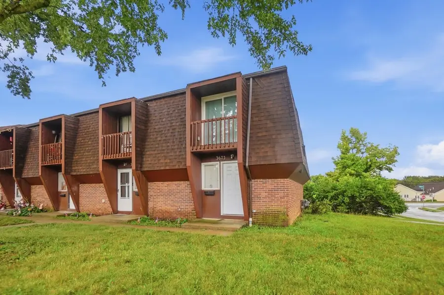3667 Mccarley Drive S, Columbus, OH 43228 - #2