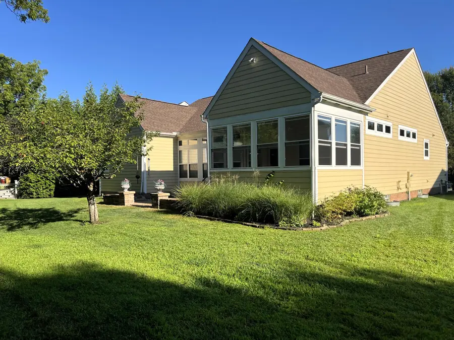 1141 High Grove Drive, Columbus, OH 43235 - #2