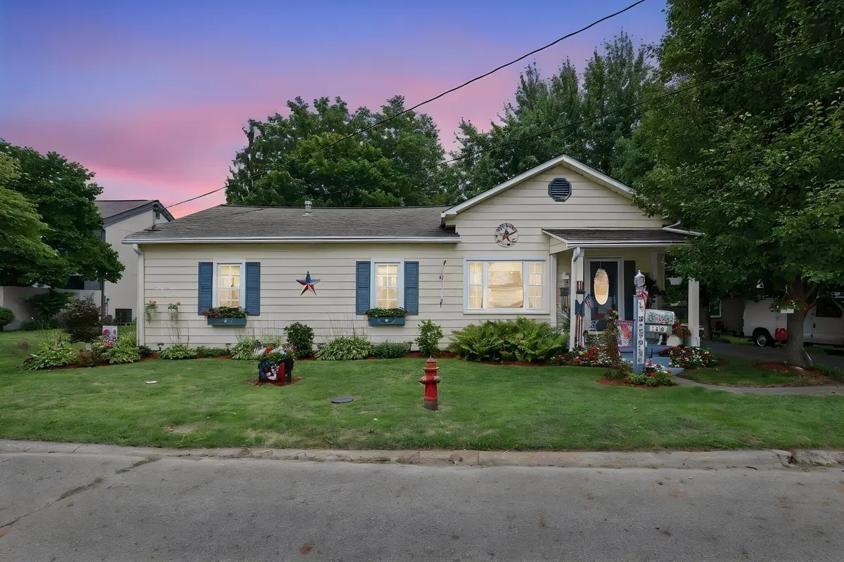 166 New Hampshire Avenue, London, OH 43140 - #1