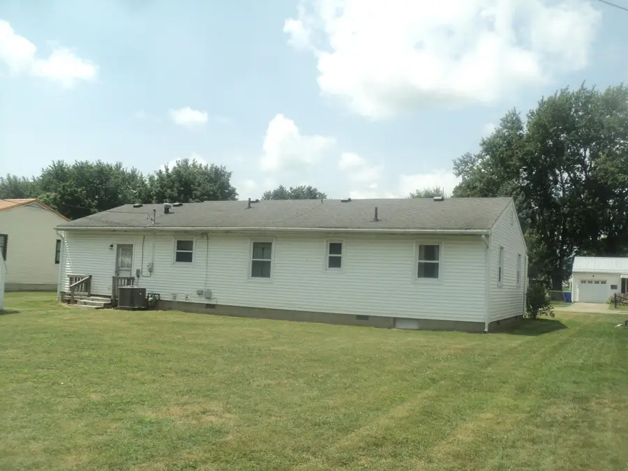 1005 Golfview Drive, Washington Court House, OH 43160 - #3