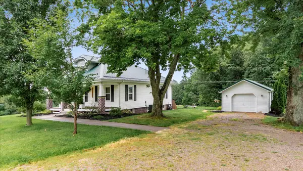 1686 Airport Road, New Lexington, OH 43764