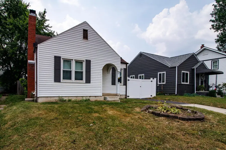555 Nashoba Avenue, Columbus, OH 43223 - #2