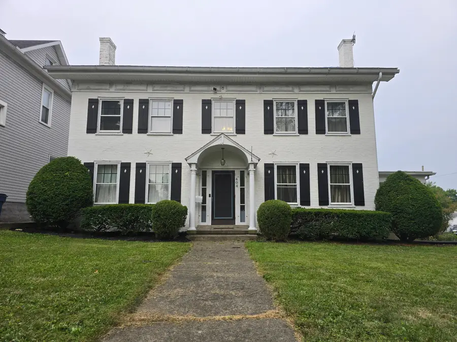 404 E Chillicothe Avenue, Bellefontaine, OH 43311 - #2