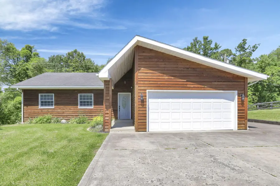 8941 State Route 664 N, Logan, OH 43138 - #3