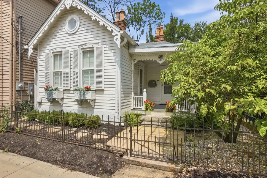 140 E Whittier Street, Columbus, OH 43206 - #2