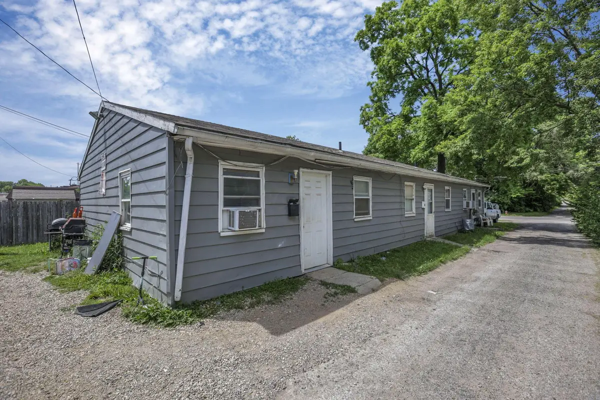 1827 E Lakeview Avenue, Columbus, OH 43224 - #1