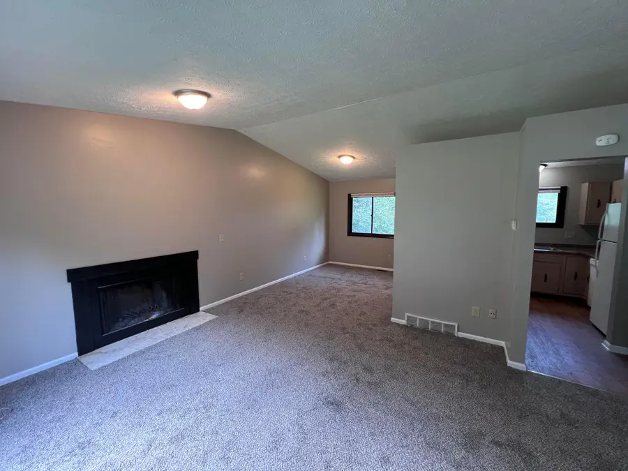 5860 Cooper Road, Westerville, OH 43081 - #2