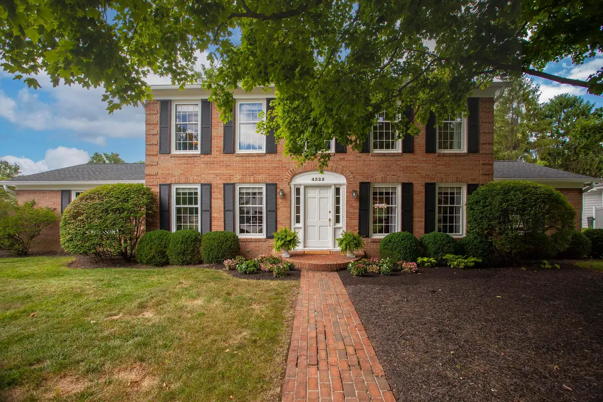 4325 Crown Point Drive, Columbus, OH 43220 - #1