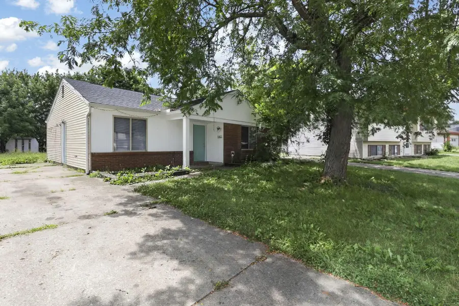 5401 Adderley Avenue, Columbus, OH 43232 - #3