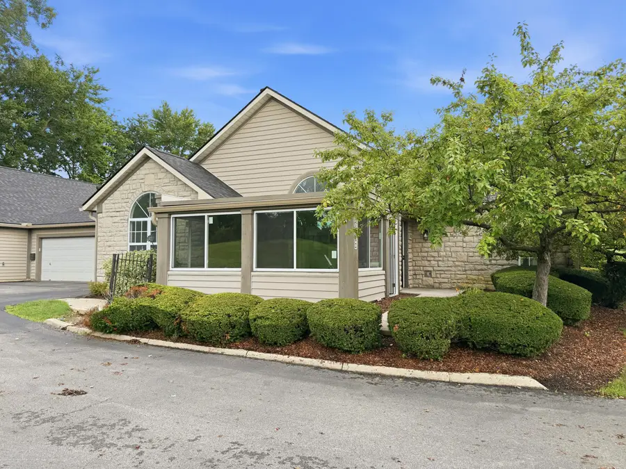 5642 Villa Gates Drive, Hilliard, OH 43026 - #2
