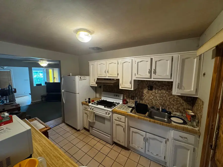 2599 Homecroft Drive, Columbus, OH 43211 - #3
