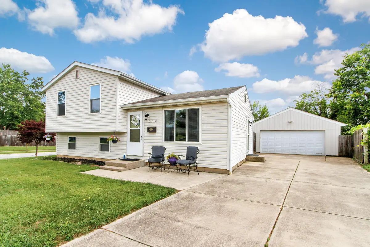862 Eliots Oak Road, Columbus, OH 43228 - #1