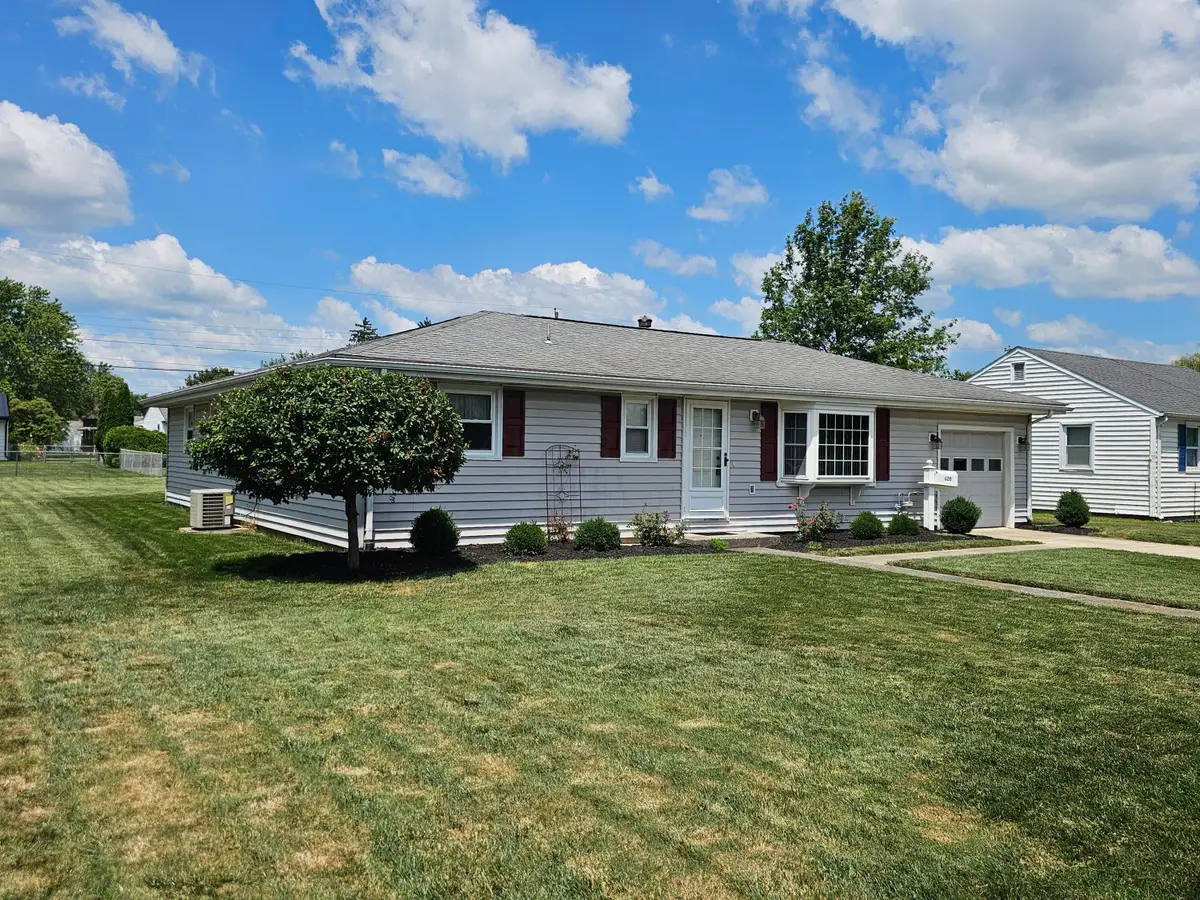 620 Warren Avenue, Washington Court House, OH 43160 - #1