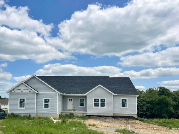 640 Black Road, Hopewell, OH 43746