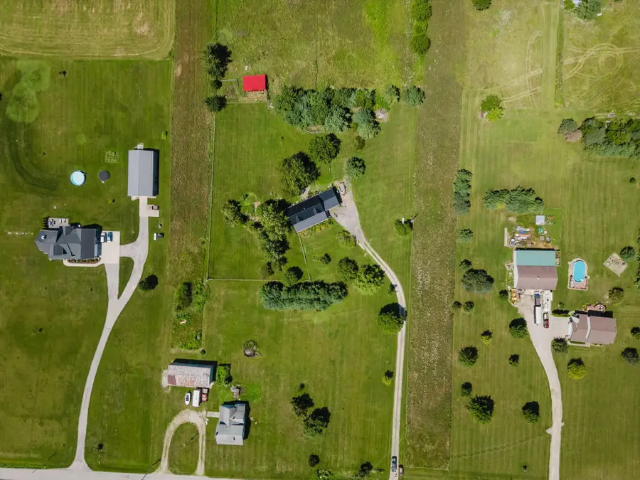3965 N Section Line Road, Radnor, OH 43066 - #2