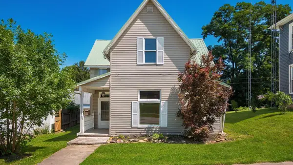 30 W Columbus Street, Thornville, OH 43076