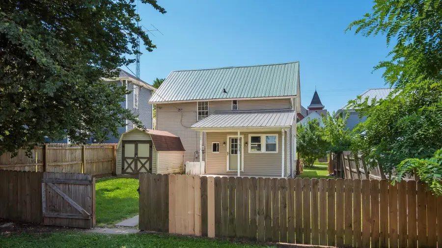 30 W Columbus Street, Thornville, OH 43076 - #2