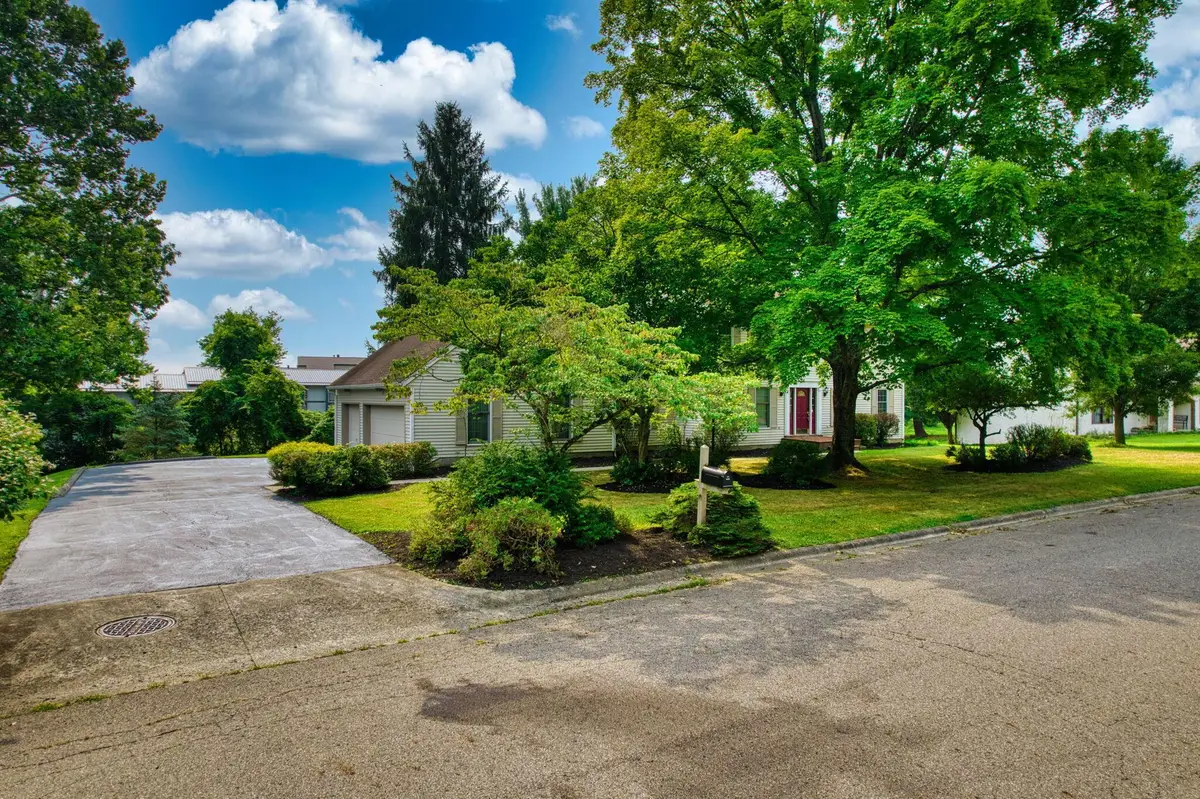 670 Carriage Court, Newark, OH 43055 - #1