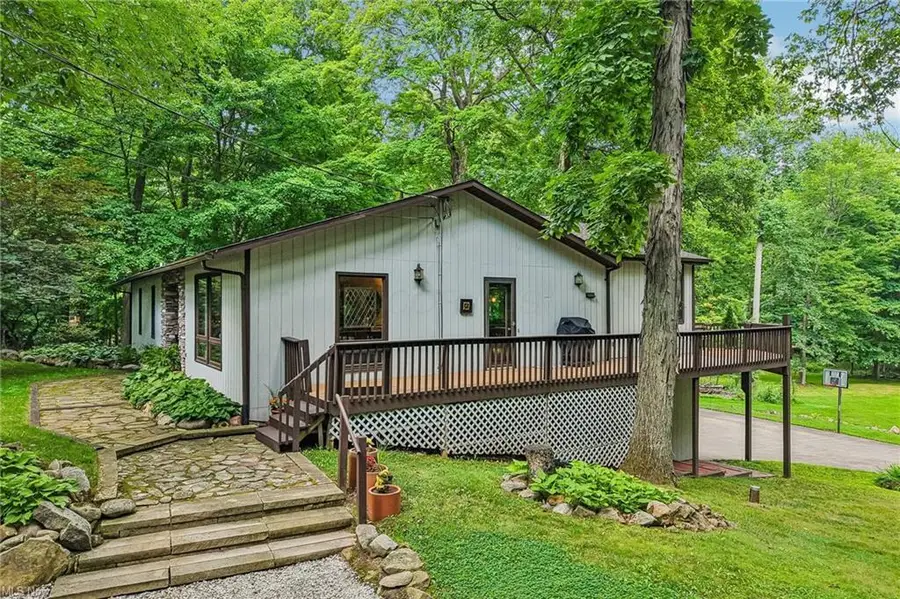 985 S Medina Line Road, Wadsworth, OH 44281 - #2