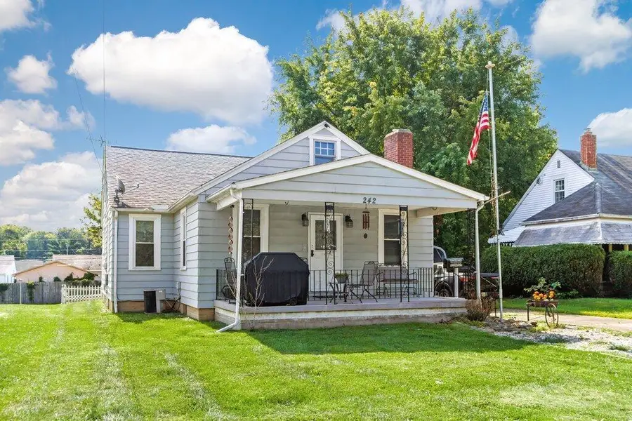 242 Boving Road, Lancaster, OH 43130 - #3
