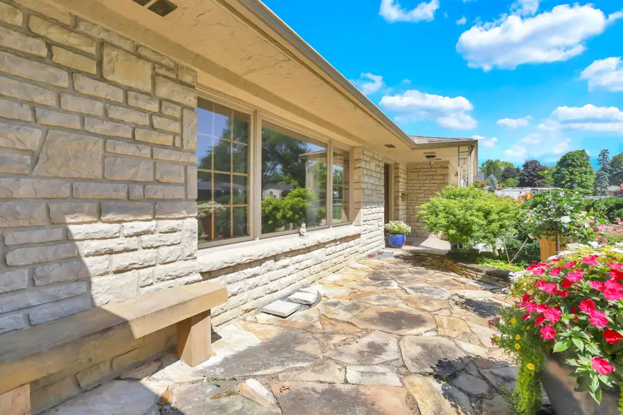 3783 Chevington Road, Columbus, OH 43220 - #3
