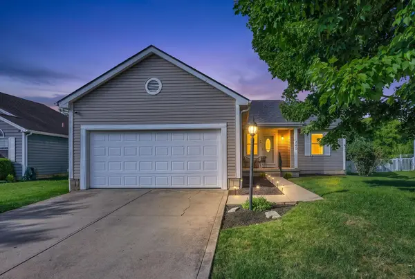 240 Pruden Drive, Pickerington, OH 43147