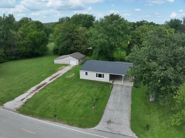2434 Greenfield Sabina Road Sw, Washington Court House, OH 43160