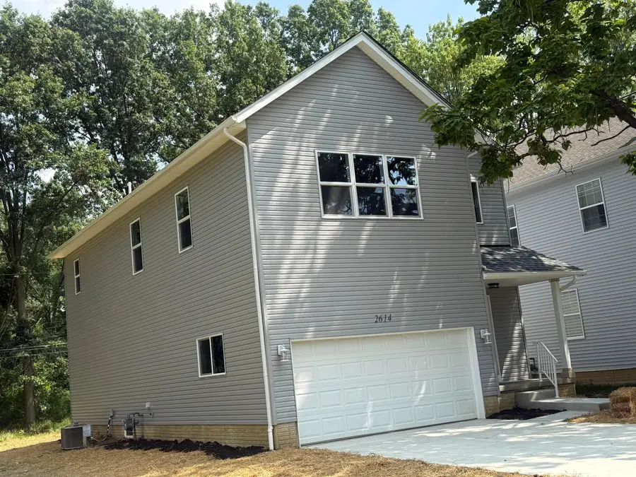 2614 Clybourne Road, Columbus, OH 43231 - #3