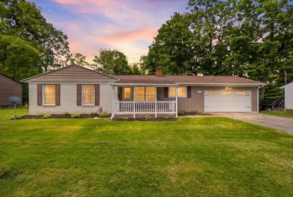 1862 Red Oak Drive, Lexington, OH 44904