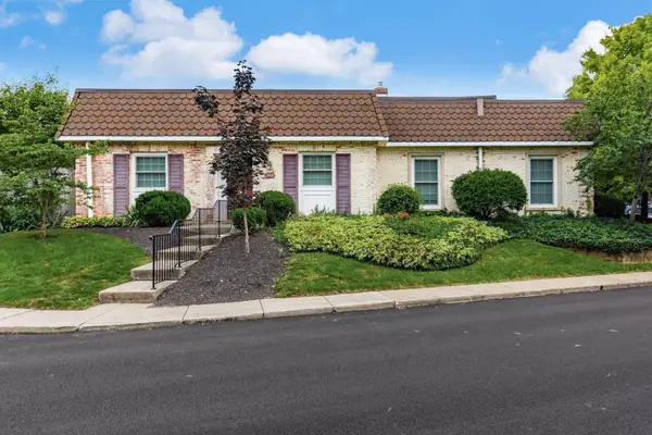 2850 Chateau Circle, Upper Arlington, OH 43221