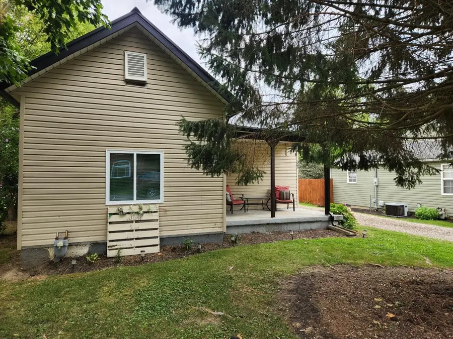 990 Woodlawn Avenue, Newark, OH 43055 - #2