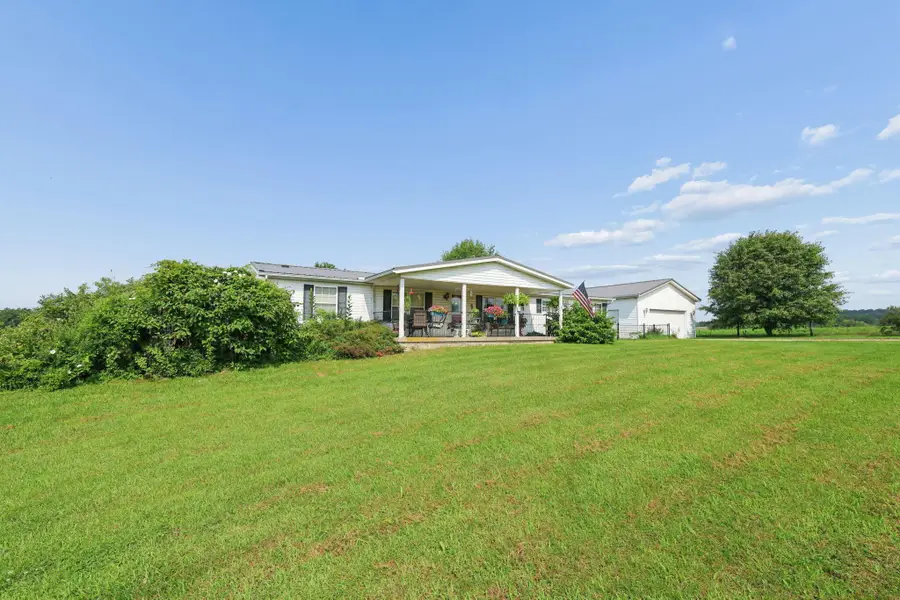 25477 Armstrong Road, Laurelville, OH 43135 - #2