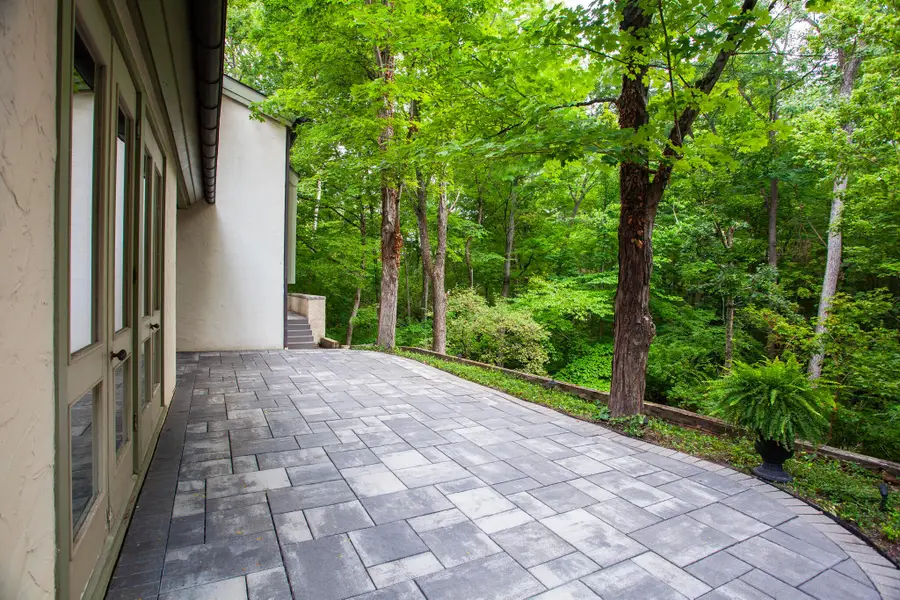 8136 Blind Brook Court, Columbus, OH 43235 - #3