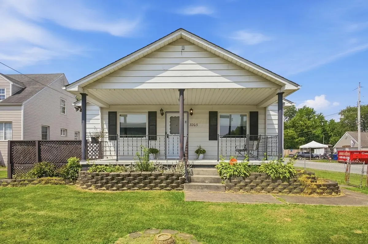 3203 Lockbourne Road, Columbus, OH 43207 - #1