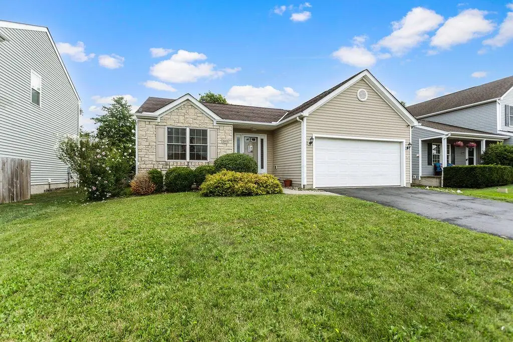 2352 Boston Mills Drive, Grove City, OH 43123 - #1