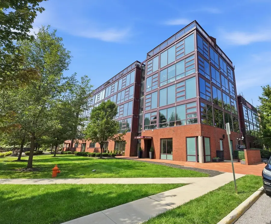 367 Auden Avenue, Columbus, OH 43215 - #3