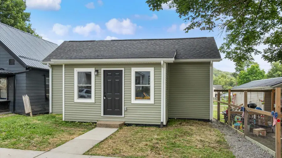 250 N Main Street, Roseville, OH 43777 - #2
