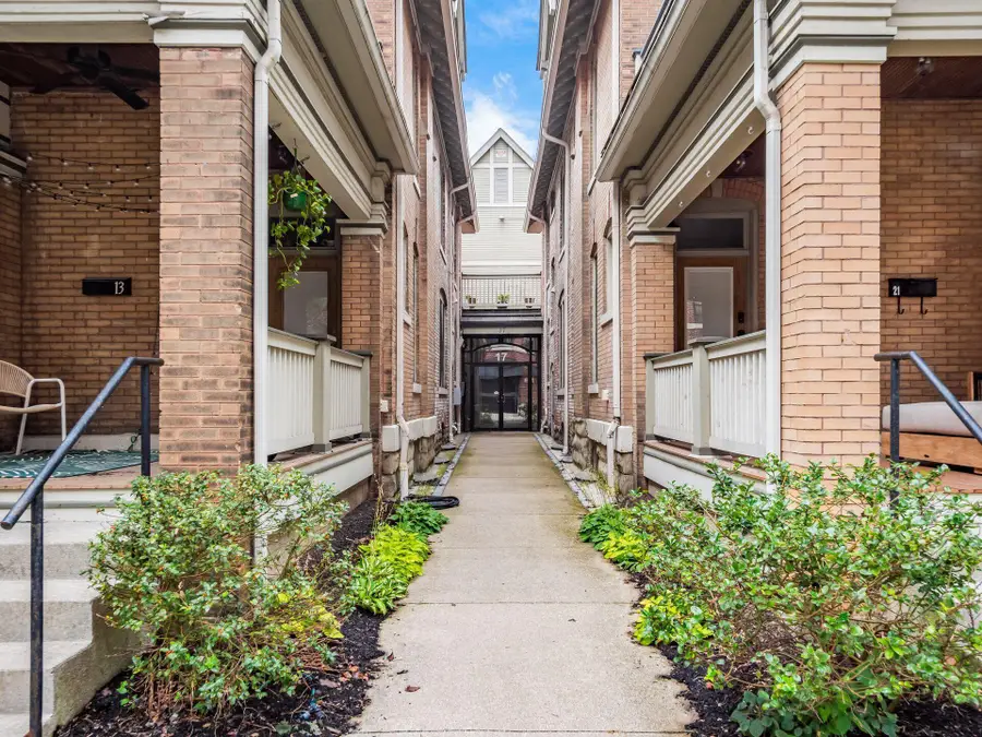 17 W 3rd Avenue, Columbus, OH 43201 - #2