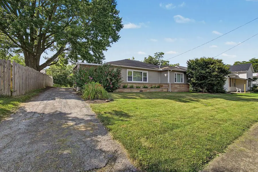 150 E Main Street, Centerburg, OH 43011 - #2