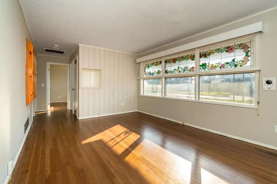 4498 E Livingston Avenue, Columbus, OH 43227 - #2