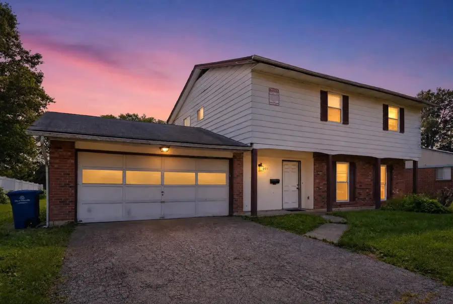 621 E Schrock Road, Westerville, OH 43081 - #2