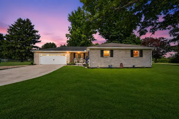 6890 State Route 13 Ne, Somerset, OH 43783