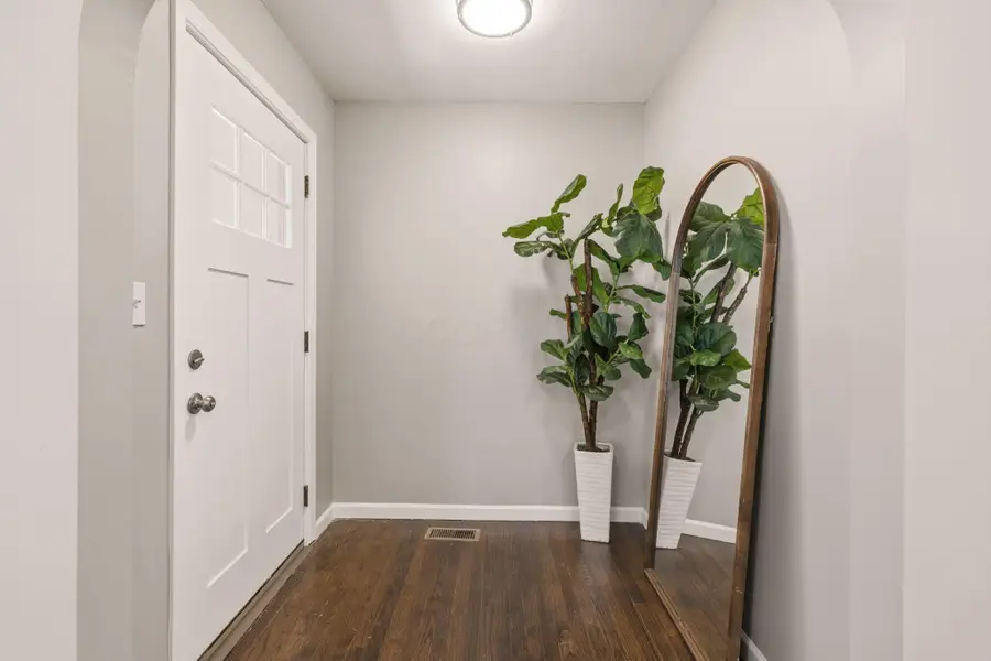 1074 Grandon Avenue, Columbus, OH 43209 - #2