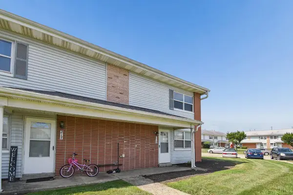 219 Buckeye Circle, Columbus, OH 43217