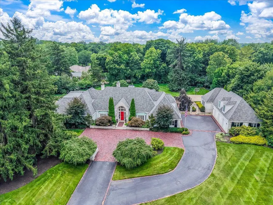 2777 Mccoy Road, Upper Arlington, OH 43220 - #3