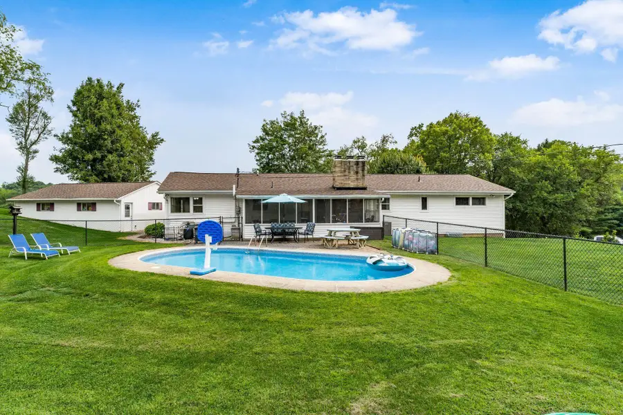 107 Linnell Drive Nw, Granville, OH 43023 - #3