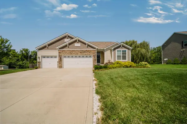 424 Rolling Acre Drive, Lithopolis, OH 43136