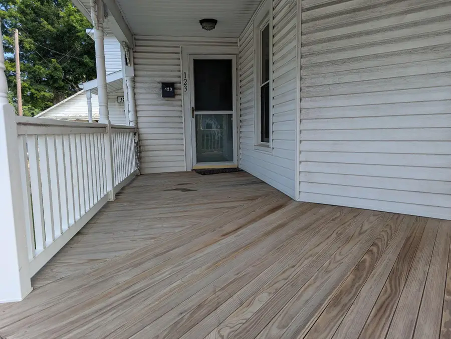 123 E Main Street, Lexington, OH 44904 - #2